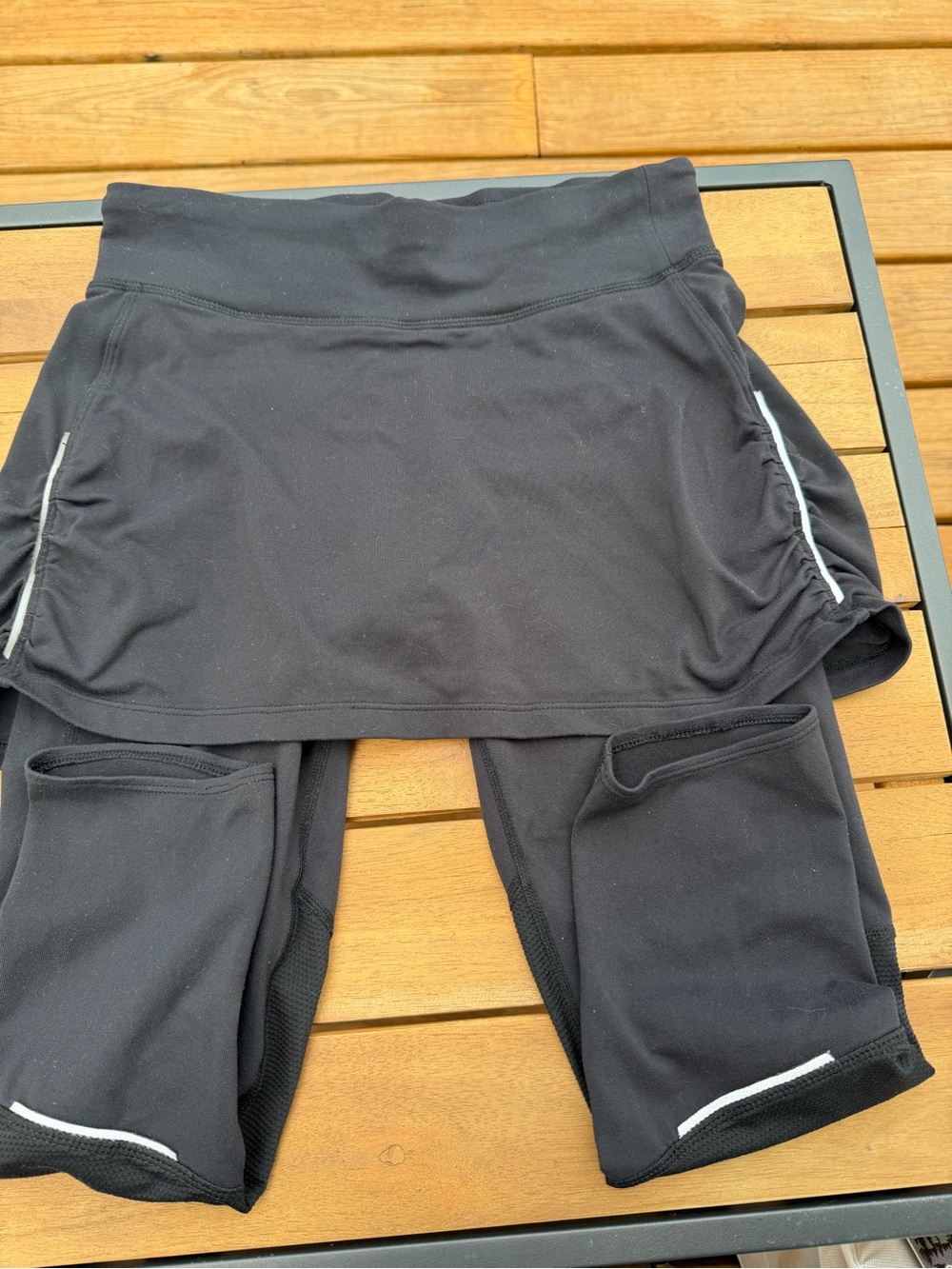Athleta 2 in 1 capri skirted leggings - XS